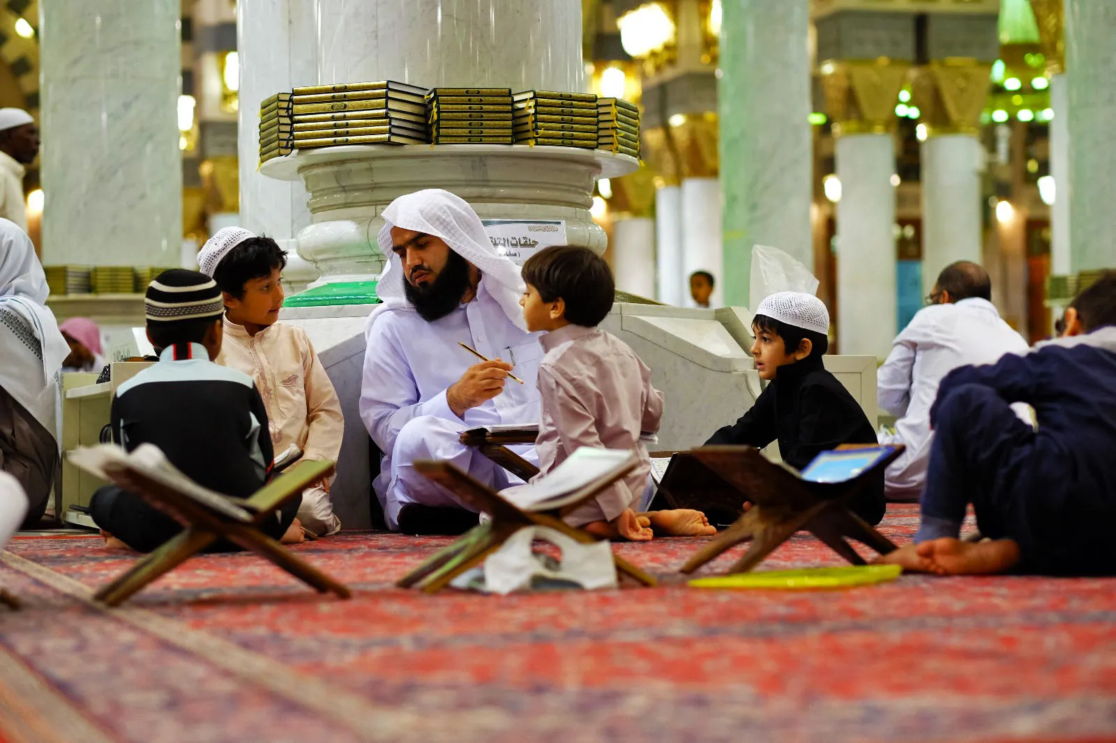ilustrasi anak anak belajar quran