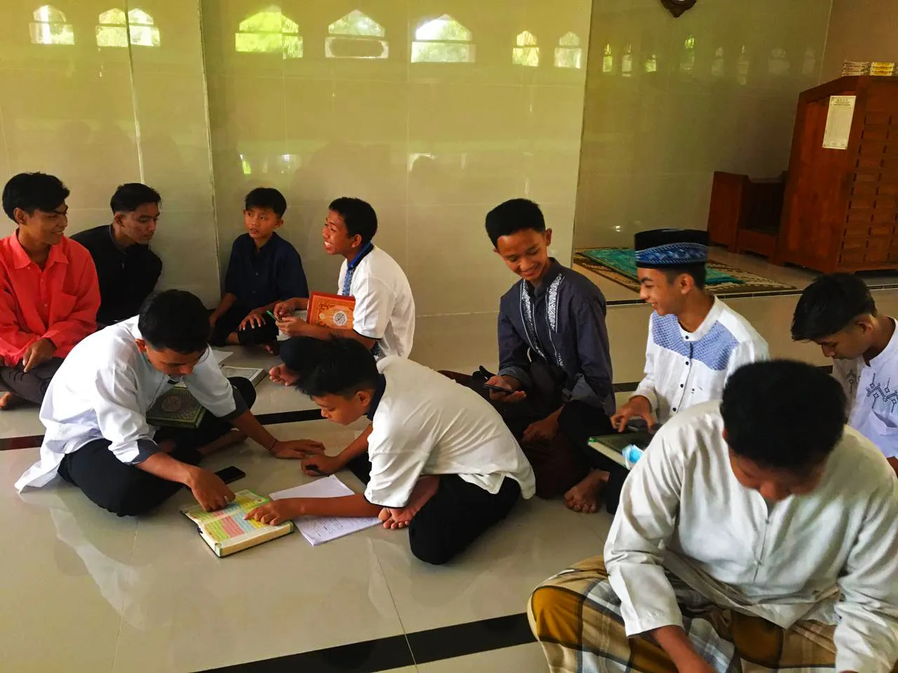 04 Sundanese Muslim children reading the Al Quran together at a mosque in Purwakarta West Java Indonesia