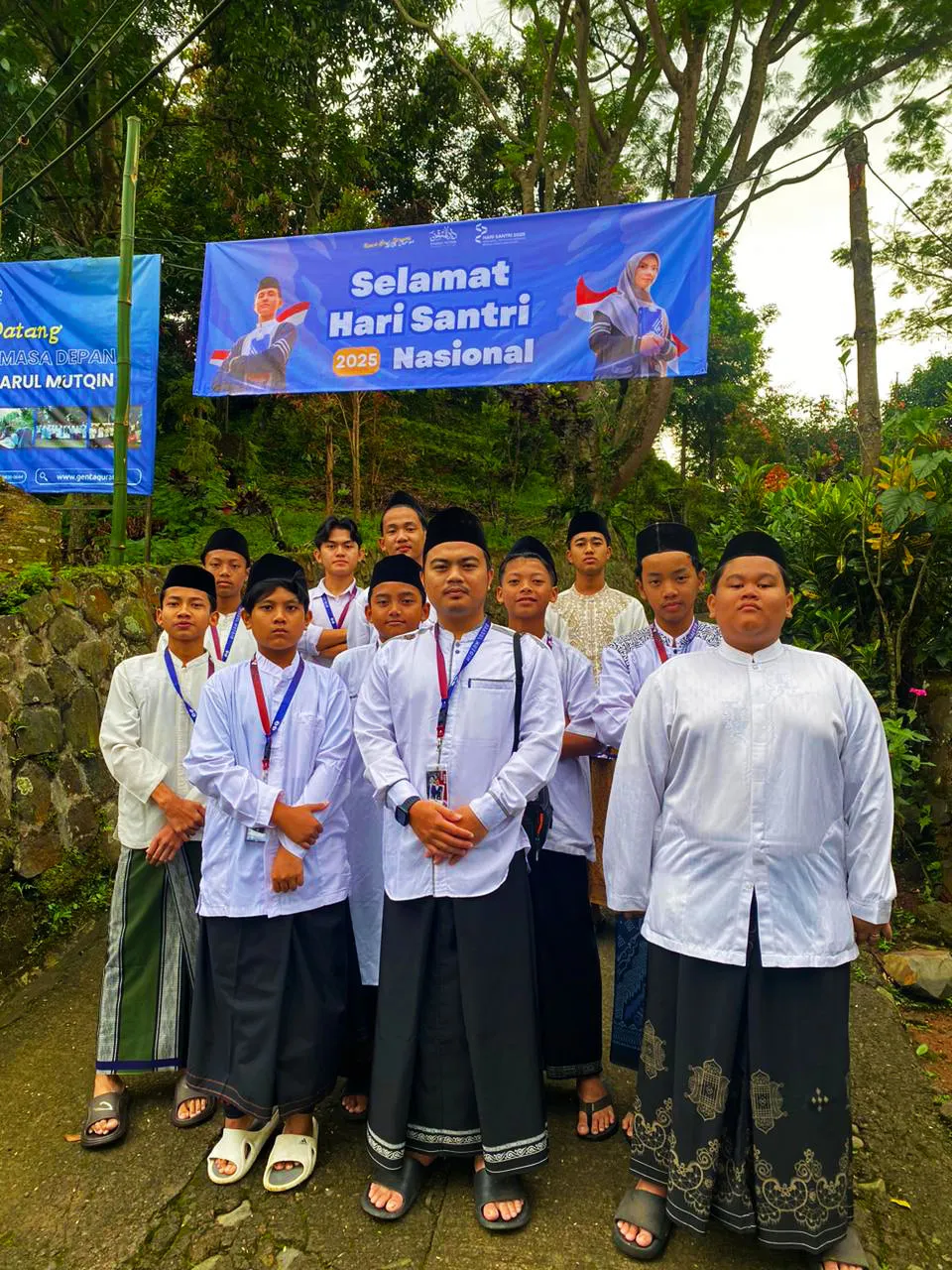 santri putra pesantren daarul mutqin megamendung bogor 2025