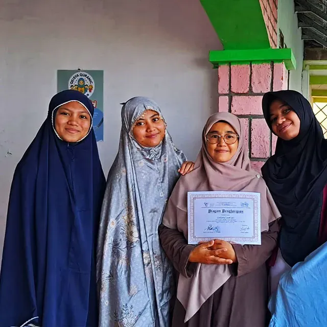 Kisah Guru Menghafal Al-Qur'an Sebulan di Darqin Academy