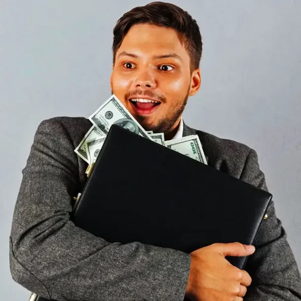 Ilustrasi Laki-laki yang Tergila-gila Kepada Dunia