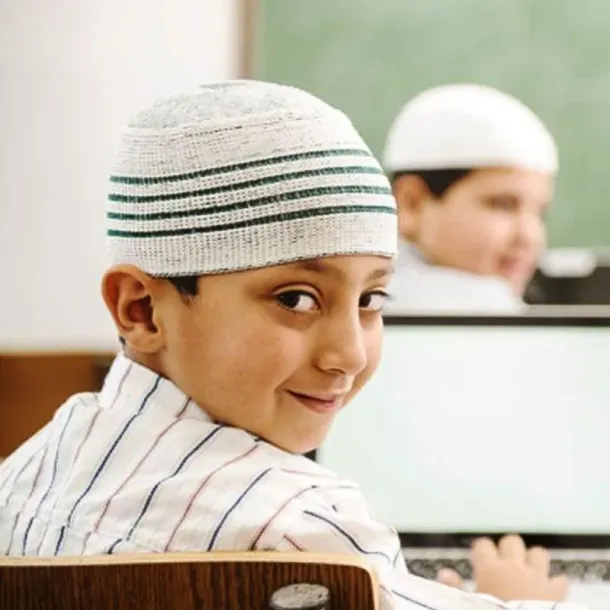 Ilustrasi Siswa Muslim. Sumber: Pinterest.com