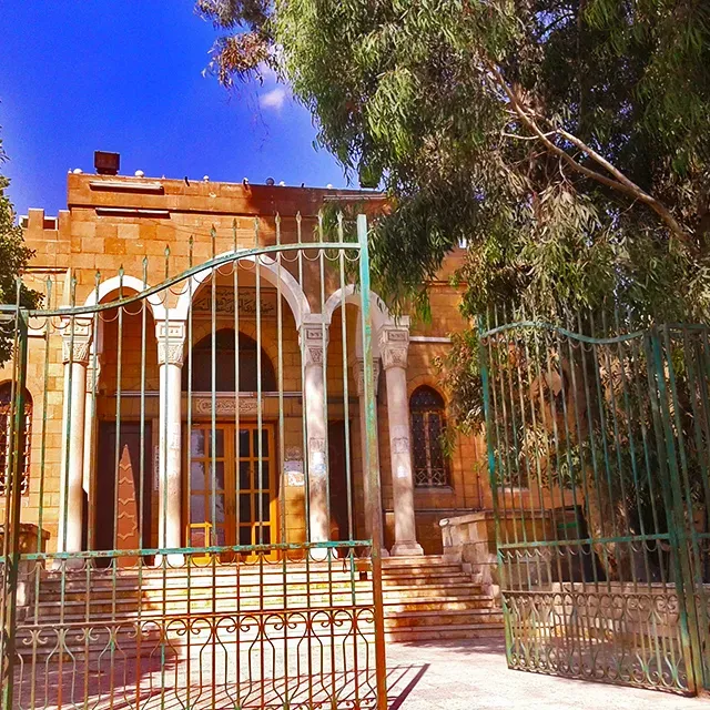 Masjid Ibnu Atha’illah di Mesir, tampak dari depan